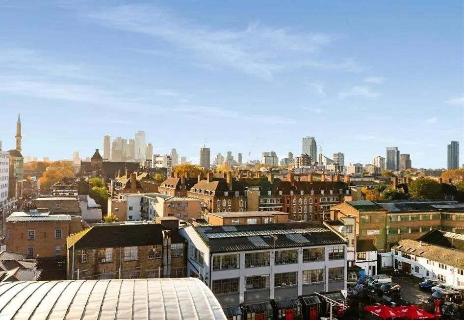 New Stylish 2 Bed 2 Bathrooms Flat Next To Canal London Apartment
